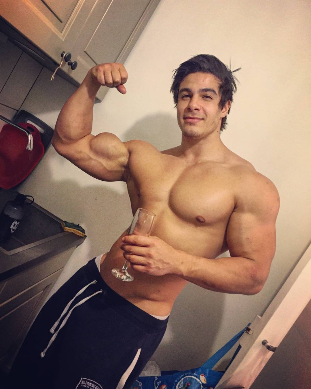 handsome-real-man-with-biceps-loic-zine