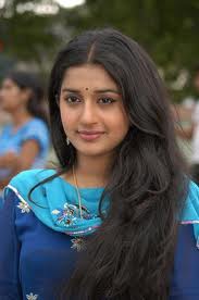 South Indian Hot Actress In Bra