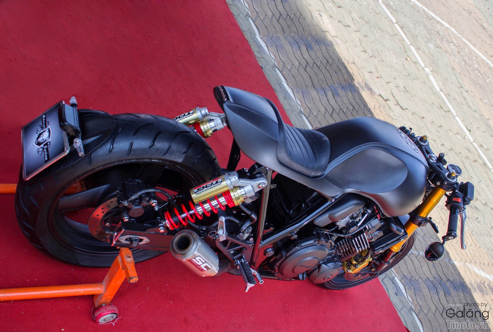 Cb400 Custom Street Fighter