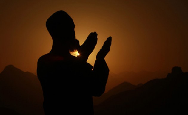 Dua Kalimat yang Membuat Doa Segera Dikabulkan Dua Kalimat yang Membuat Doa Segera Dikabulkan