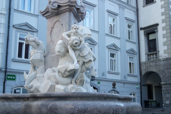 ljubljana Mestni trg fontaine robba trois rivières carniole baroque