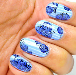 nail pattern pale base rose