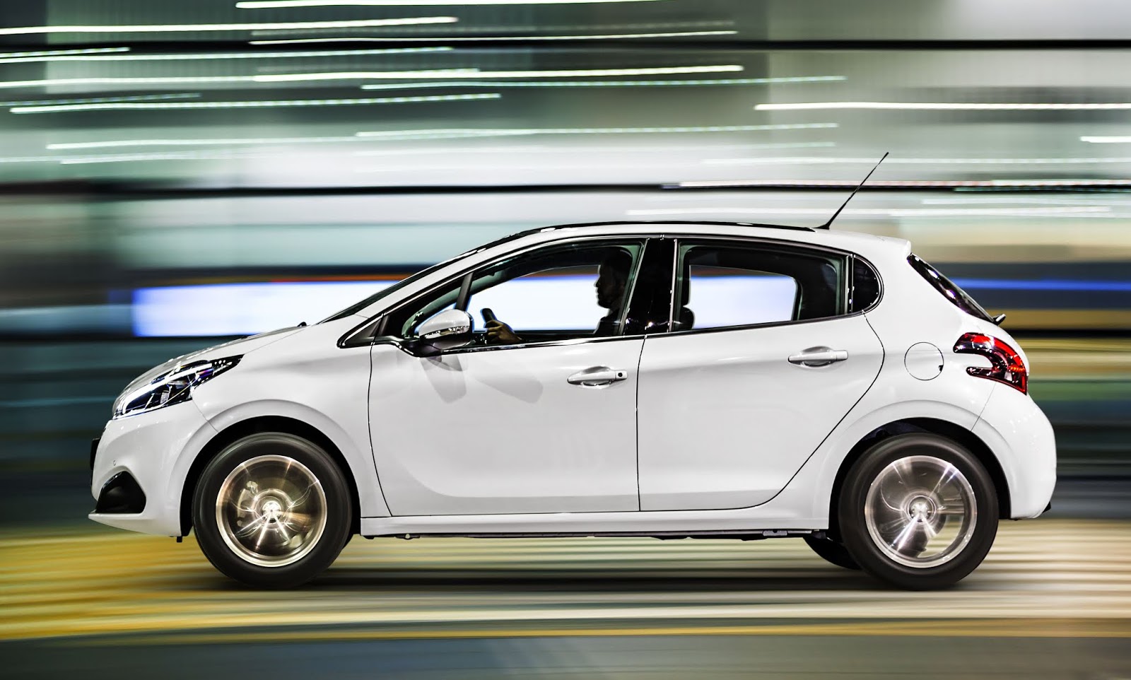 Lanzamiento Peugeot 208 1.6 VTi 115 Féline BVM5 Autoblog Uruguay Lanzamiento Peugeot 208 1.6 VTi 115 Féline BVM5 Autoblog Uruguay