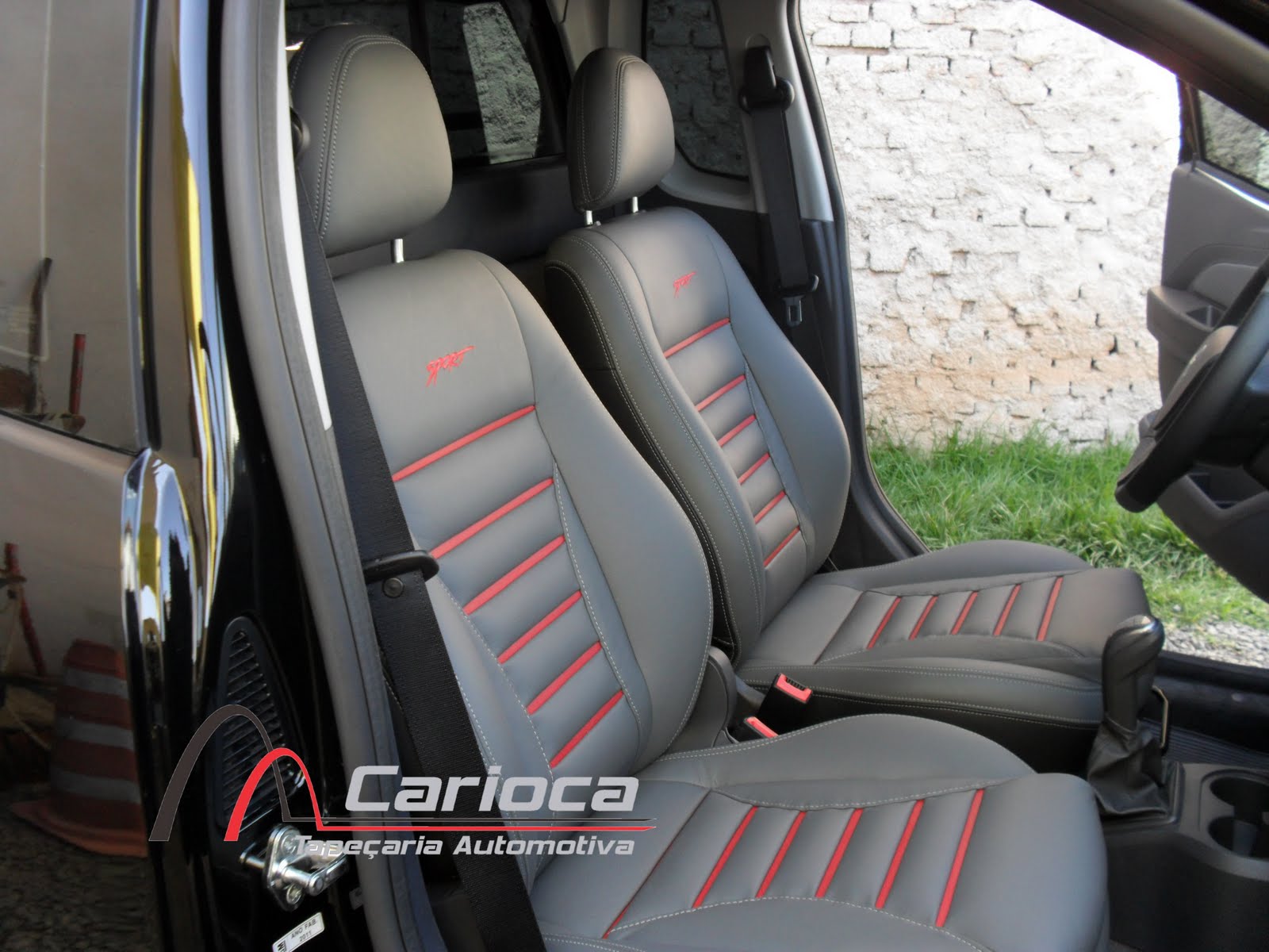 CARIOCA TAPEÇARIA Bancos em Couro