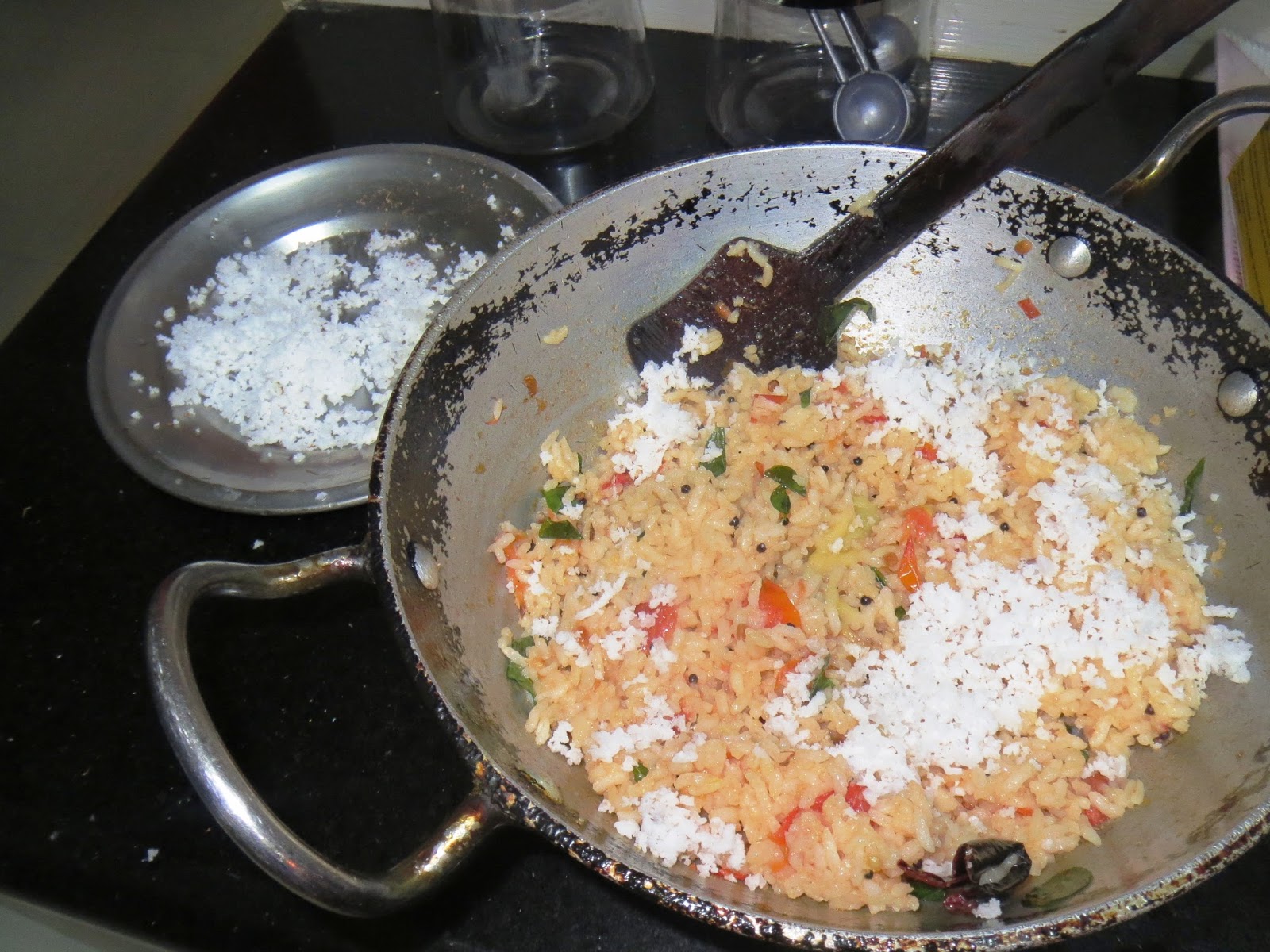 ಅಡಿಗೆ Adige Tomato Chitranna (Tomato Rice) Without Onion