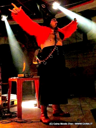La Tosse Grassa in concerto allo zk squatt di Ostia nel 2012. 