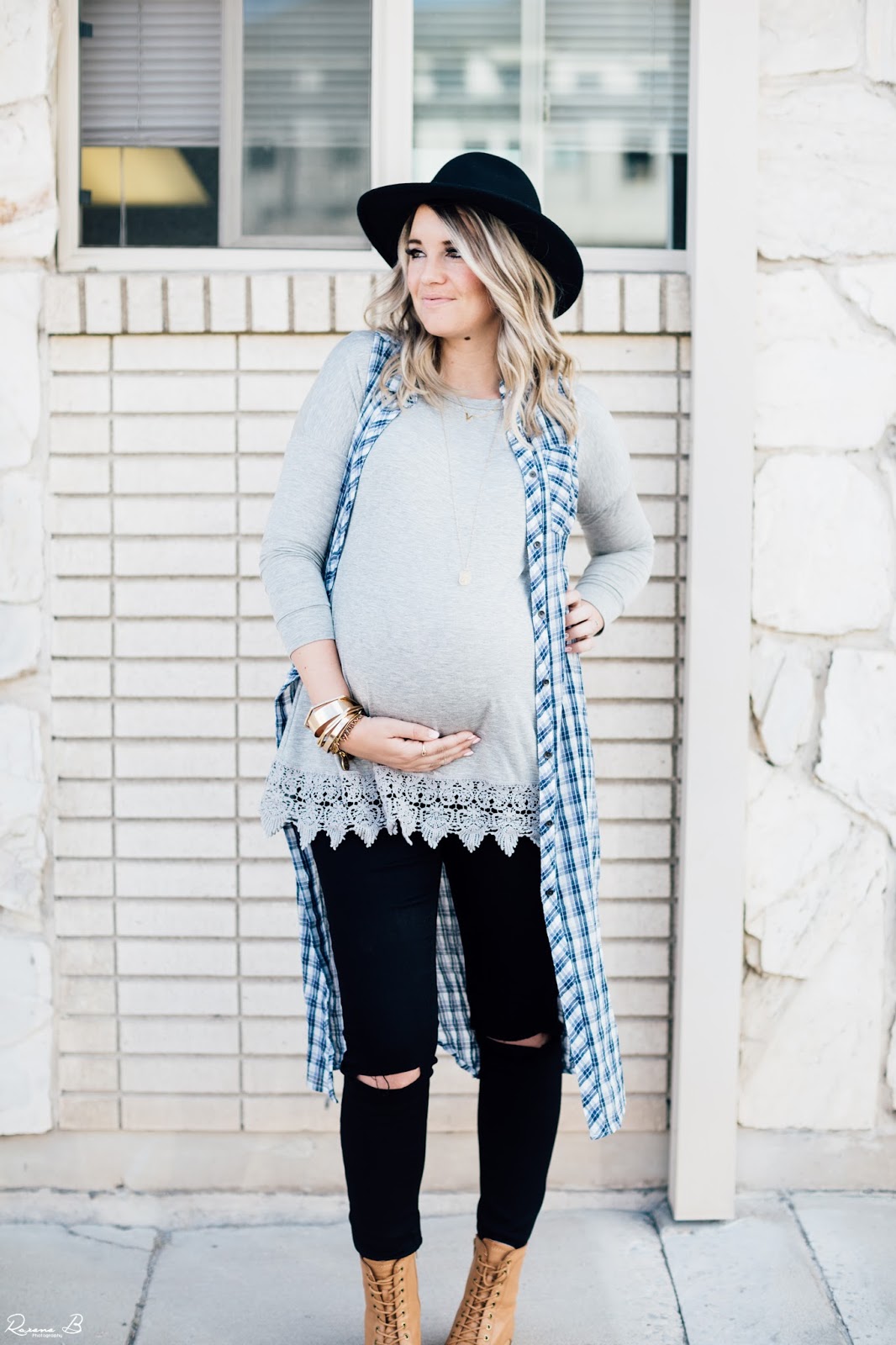 Utah Fashion Blogger, Modest Outfit, Plaid, Pregnant Outfit