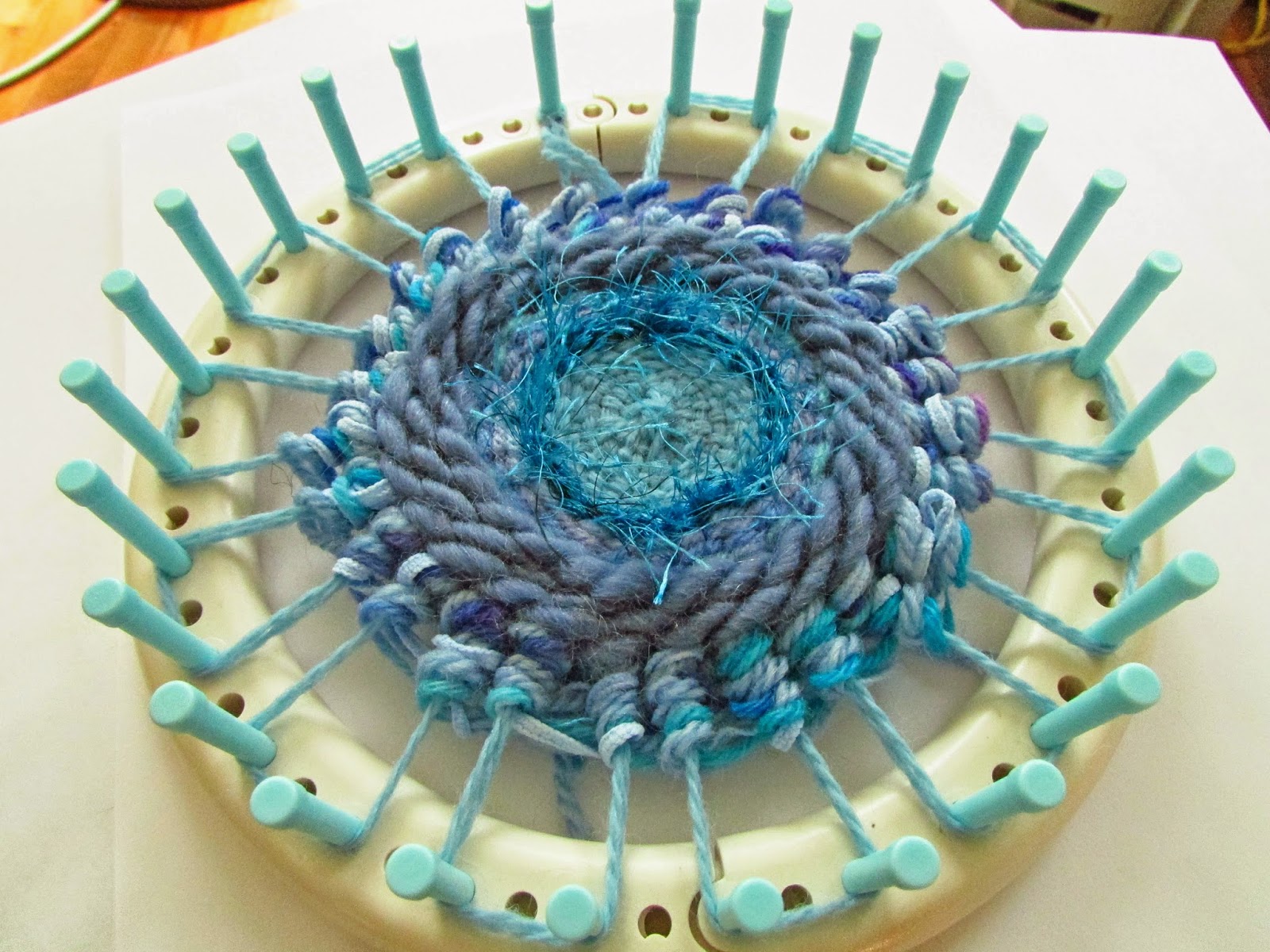 Circle Weaving Circle Infatuation