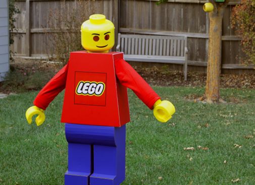 Project Denneler: Lego Man Costume