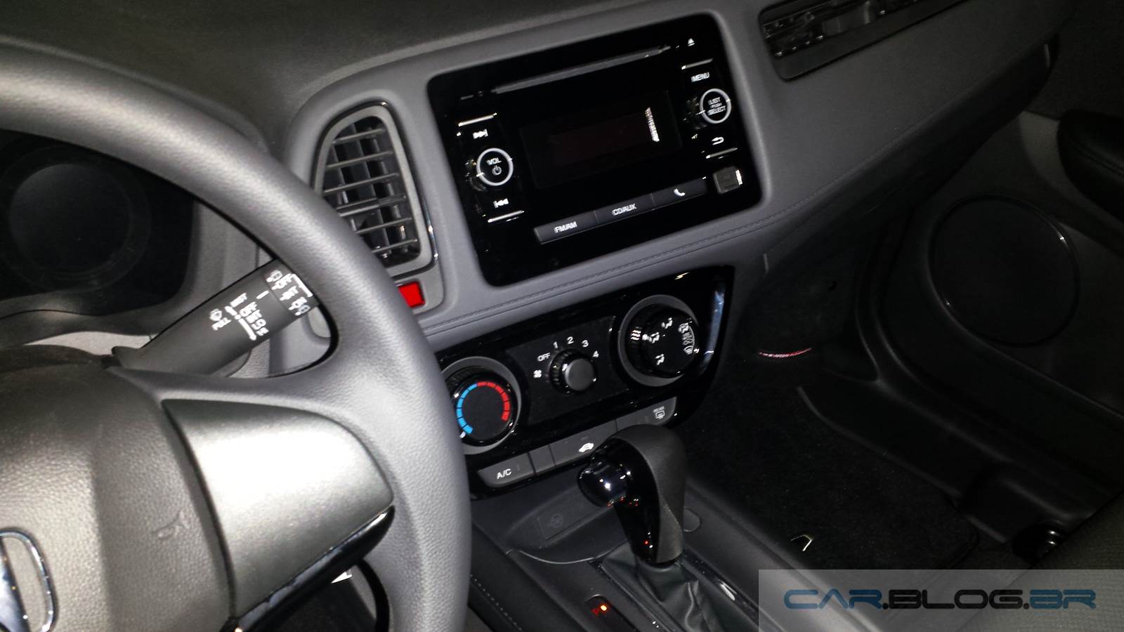 Honda HR-V LX Automático - console central