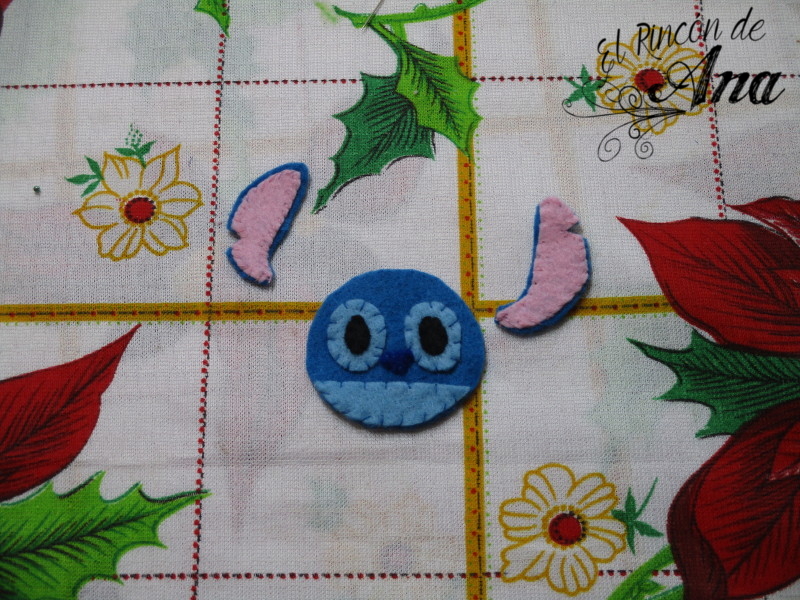 Tsum tsum de fieltro para decorar en navidad