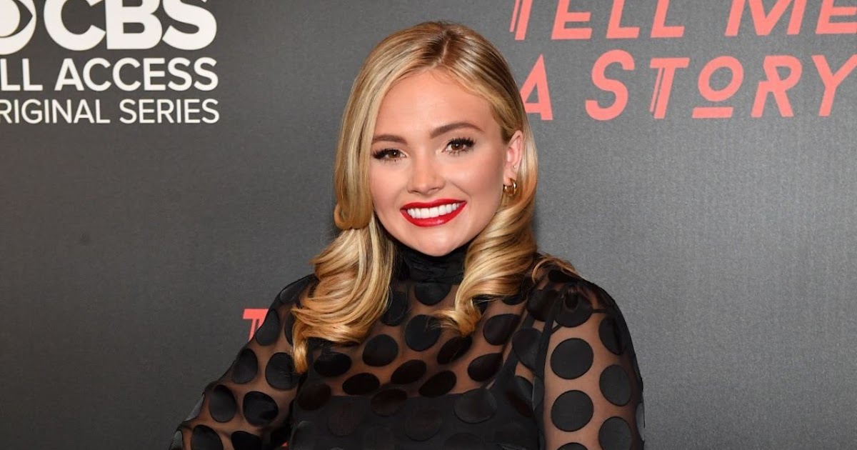 Starlet Arcade: Hot Natalie Alyn Lind