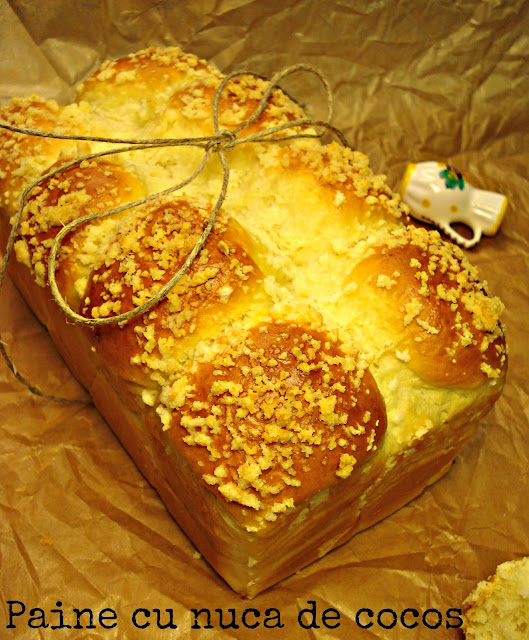 PAINE CU NUCA DE COCOS