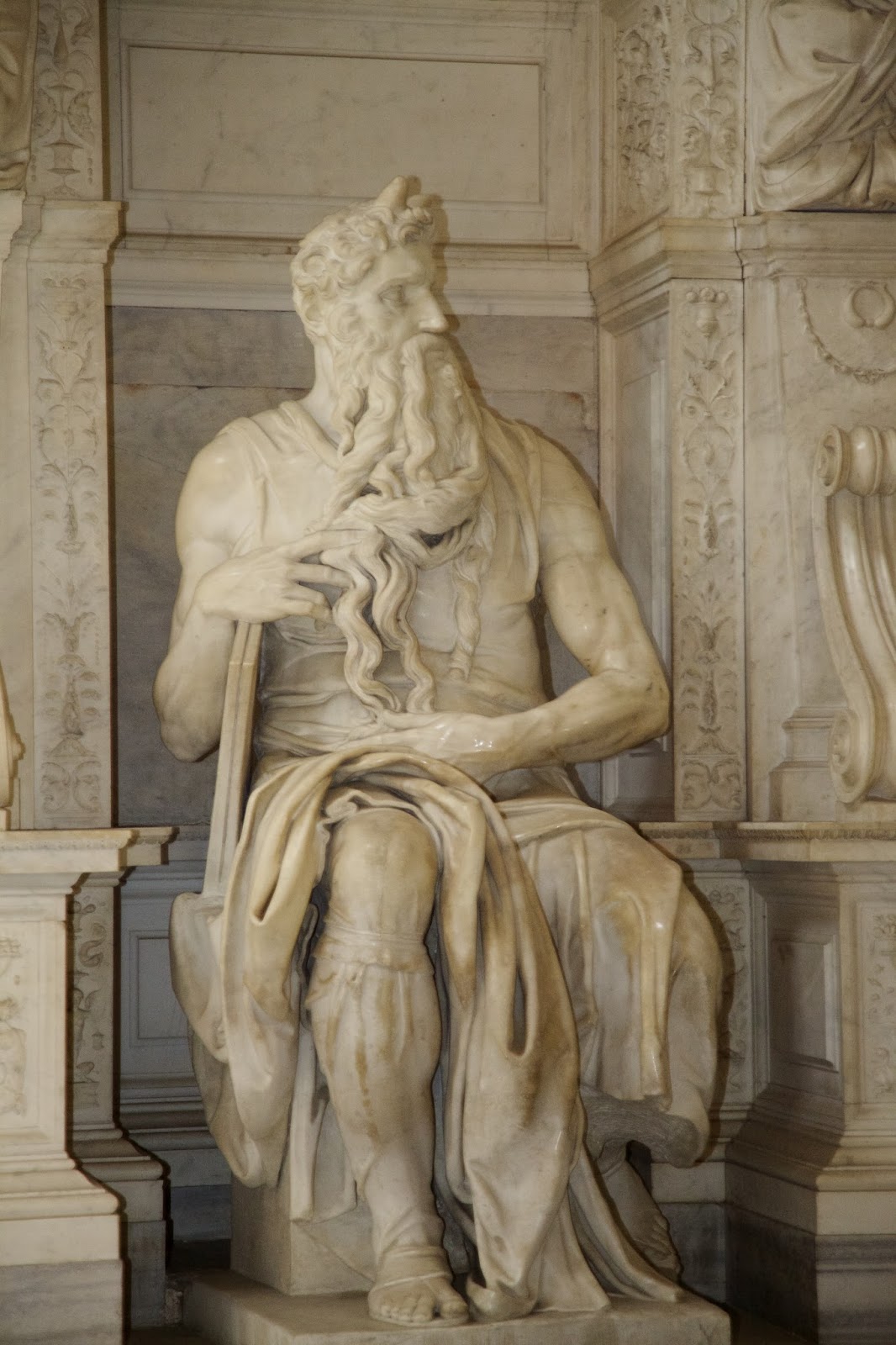 rainbowhoneymoon コロッセオから5分!サン・ピエトロ・イン・ヴィンコリ教会!