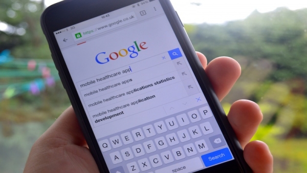 Google Paid Apple $1B to keep its Search Engine as Default on iPhone