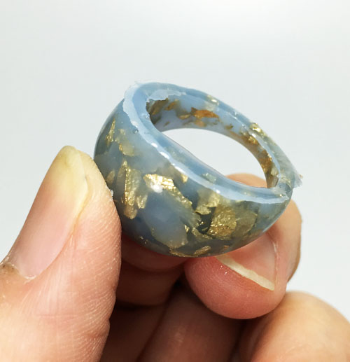 How to Make Resin Rings with Metal Flakes / The Beading Gem