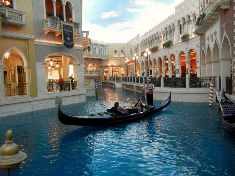 Top 10 Places To Visit In Italy The Best World One Of The Best Places To Visit In Italy Venezia May Be A Distinctive Town This Is Constructed Upon Laguna Enclosed By Adriatic Set