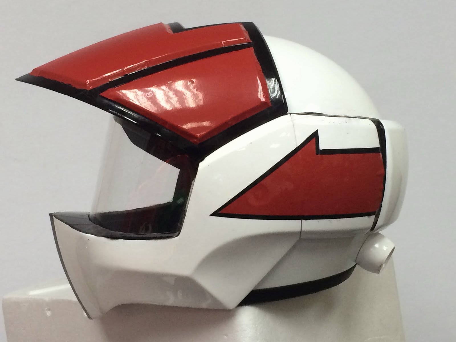 Macross & Robotech Motorcycle DOT Helmet by Masei Ready Soon ...