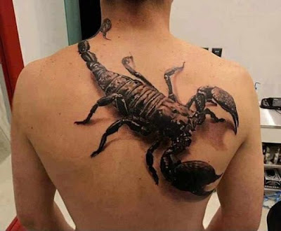 Tatuaje de escorpión grande