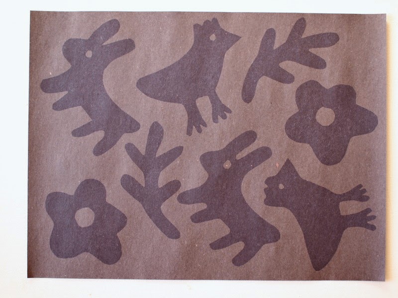 how to make DIY sun prints without the special paper (from construction paper)