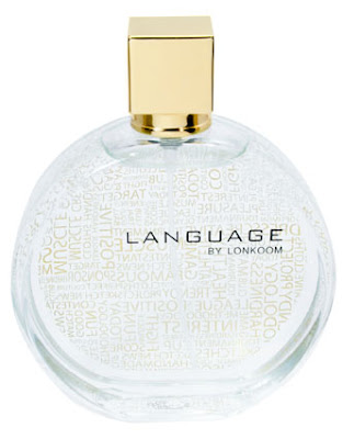  O novo perfume feminino da LONKOOM é um conjunto de palavras, linguagem e definições que vem do coração. Com nota de saída de Flor de Laranjeira, Cassis e Tangerina o aroma floral é evidente.