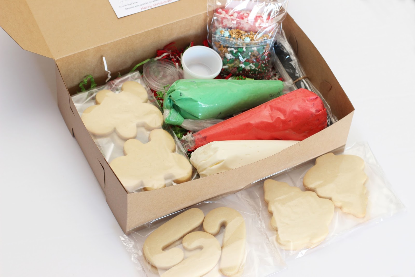 The Sugar Bee Bungalow {Sugar Bee} Christmas Cookie Kits