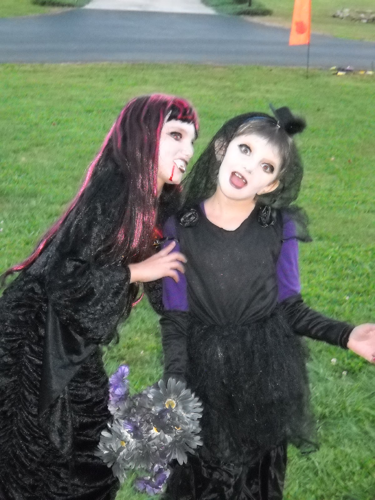 grandma-s-house-trick-or-treat-with-the-smiths