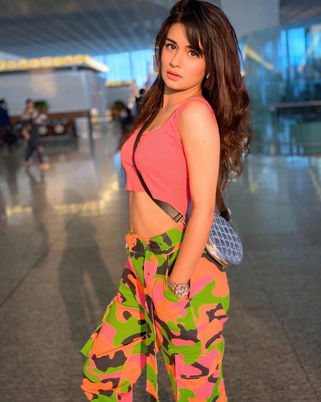 Avneet kaur pic