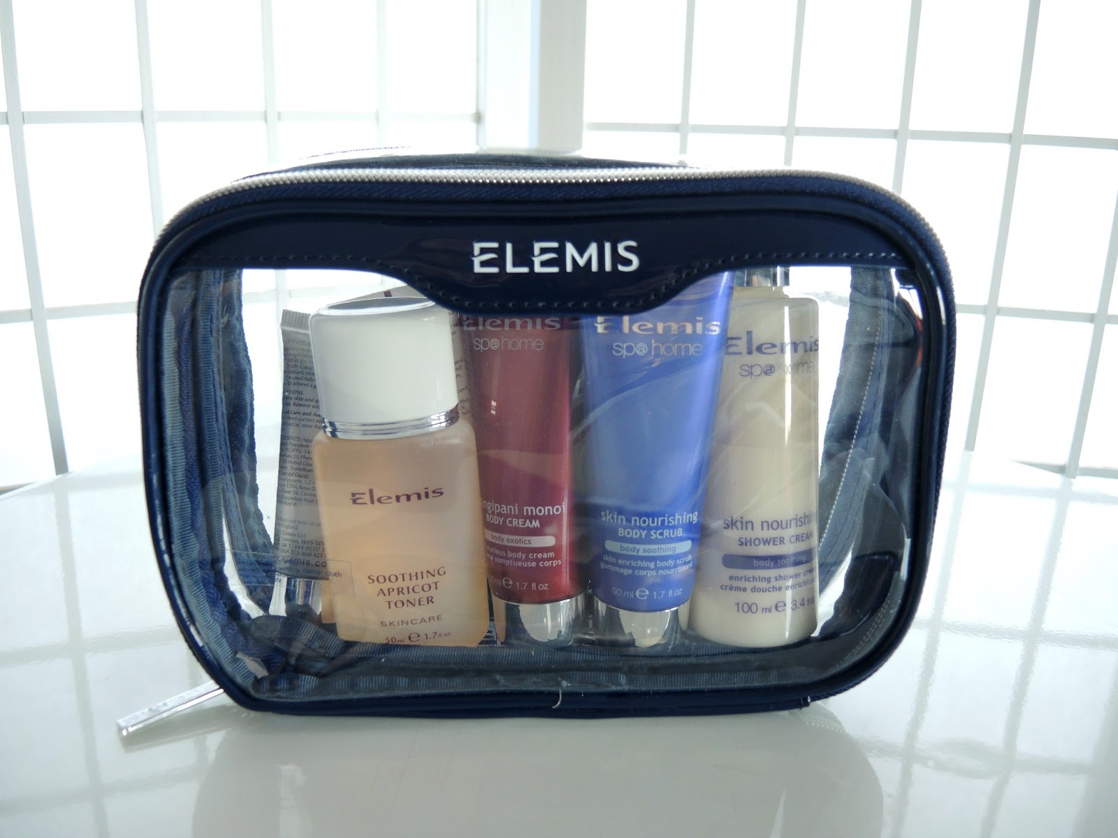 Holiday Haulin' | Elemis Travel Sets | chemingway