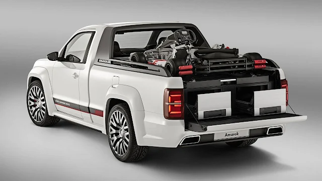 Volkswagen's V6 TDI Power-Pickup Amarok Concept rear 2