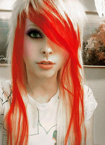 brown with blonde hairstyles. emo londe hairstyles for