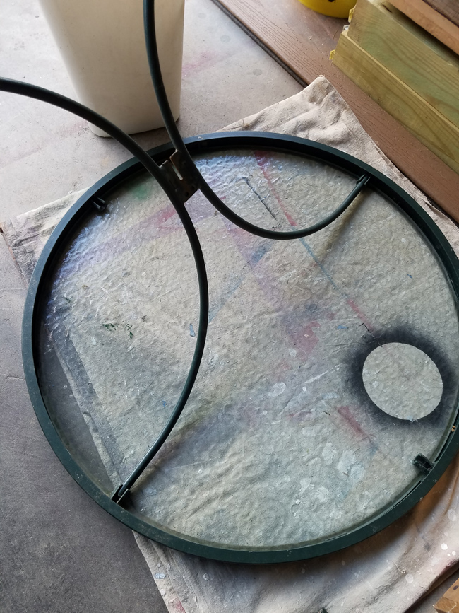 How To Refurbish A Rusty Wrought Iron Patio Set Remodelando La Casa
