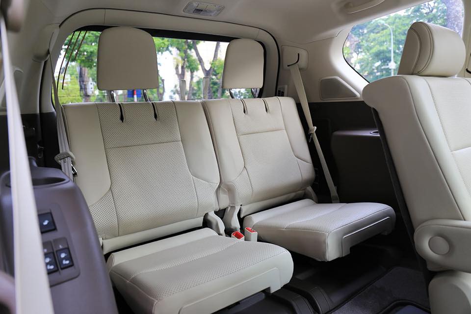 Xe 7 Chỗ Lexus GX 460 Đời Mới Nhất Màu Trắng Nhập Khẩu Nguyên Chiếc Giao Ngay