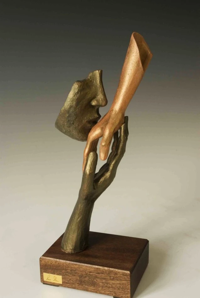 Lucio Olivieri | Italian Figurative sculptor