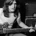 Malcolm Young era 'um grande guitarrista solo', diz antigo colega de banda