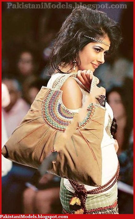 Village Punjabi Girl Fashion Sex Bag Scandal - Pakistan Xxx-2196