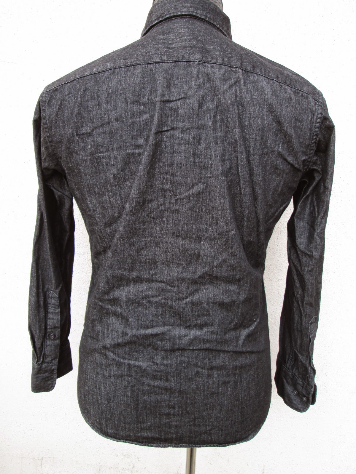 dOrayakEE bundle: UNIQLO Kemeja Jeans Hitam(SOLD)
