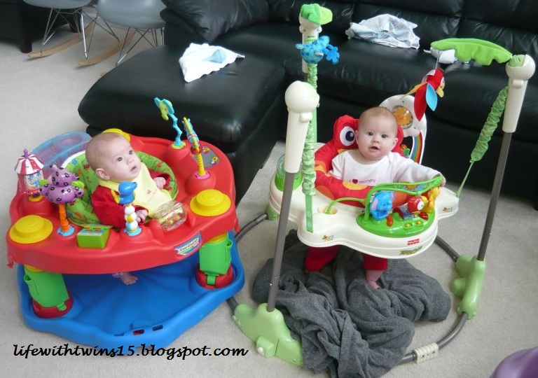 Life With Twins 9 Baby Items That are Great for Newborn Twins!