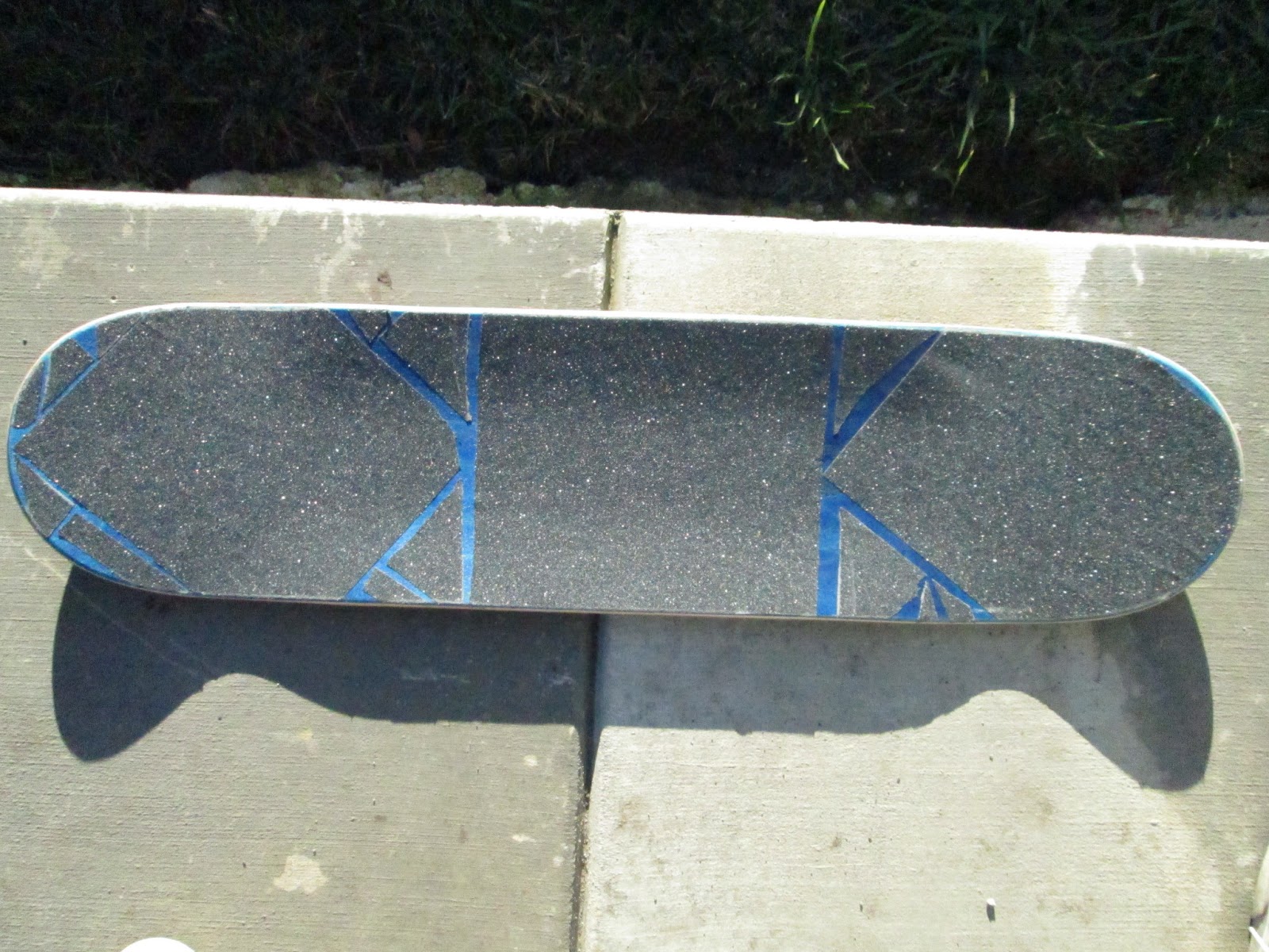 eric-s-art-creative-how-to-grip-a-skateboard