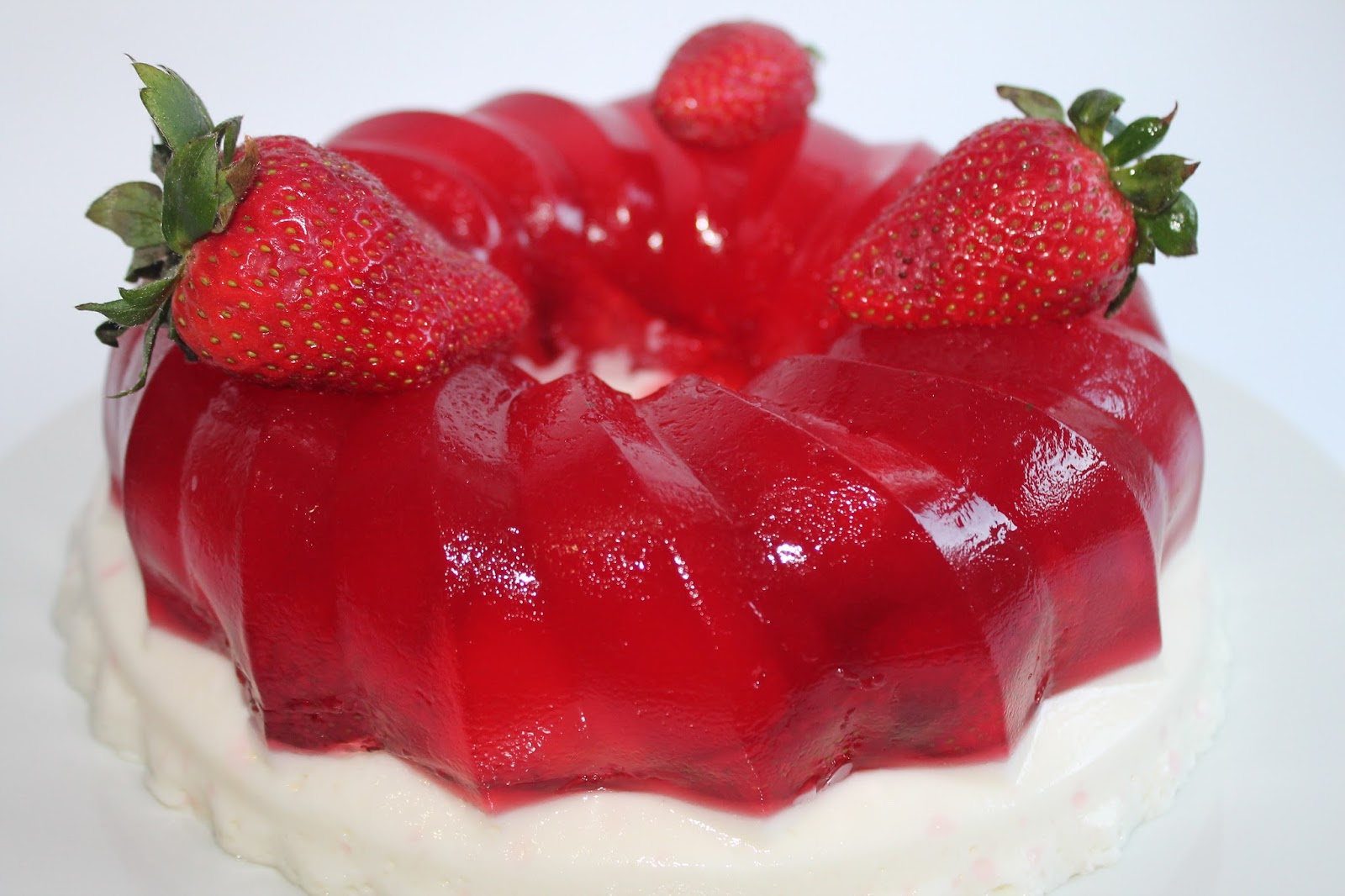 Gelatina light de yogur y fresas DULCE TENTACION