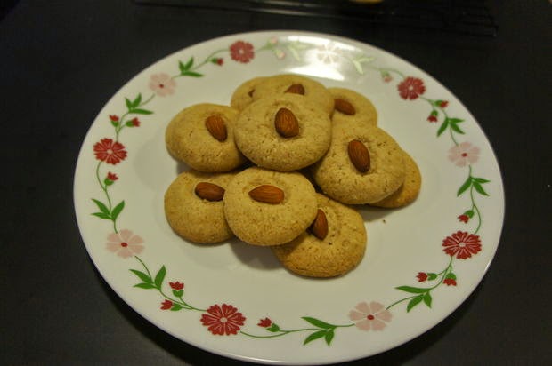 Just Homemade: Whole Wheat Almond Cookies