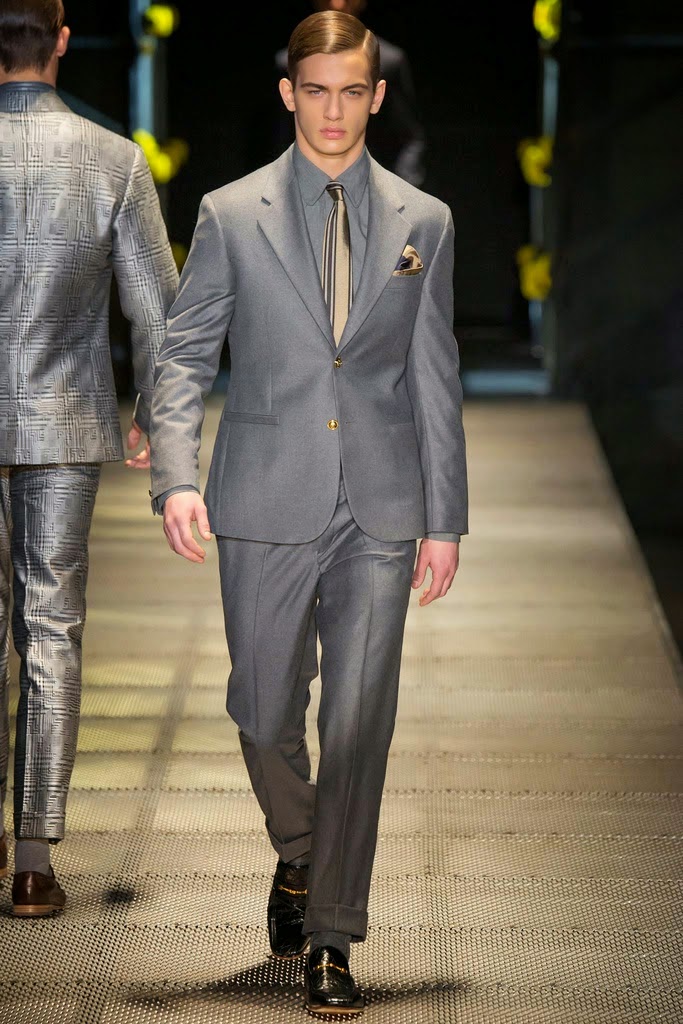 A Blog For Fashion Trends, Store Windows & Interiors: VERSACE MENSWEAR ...