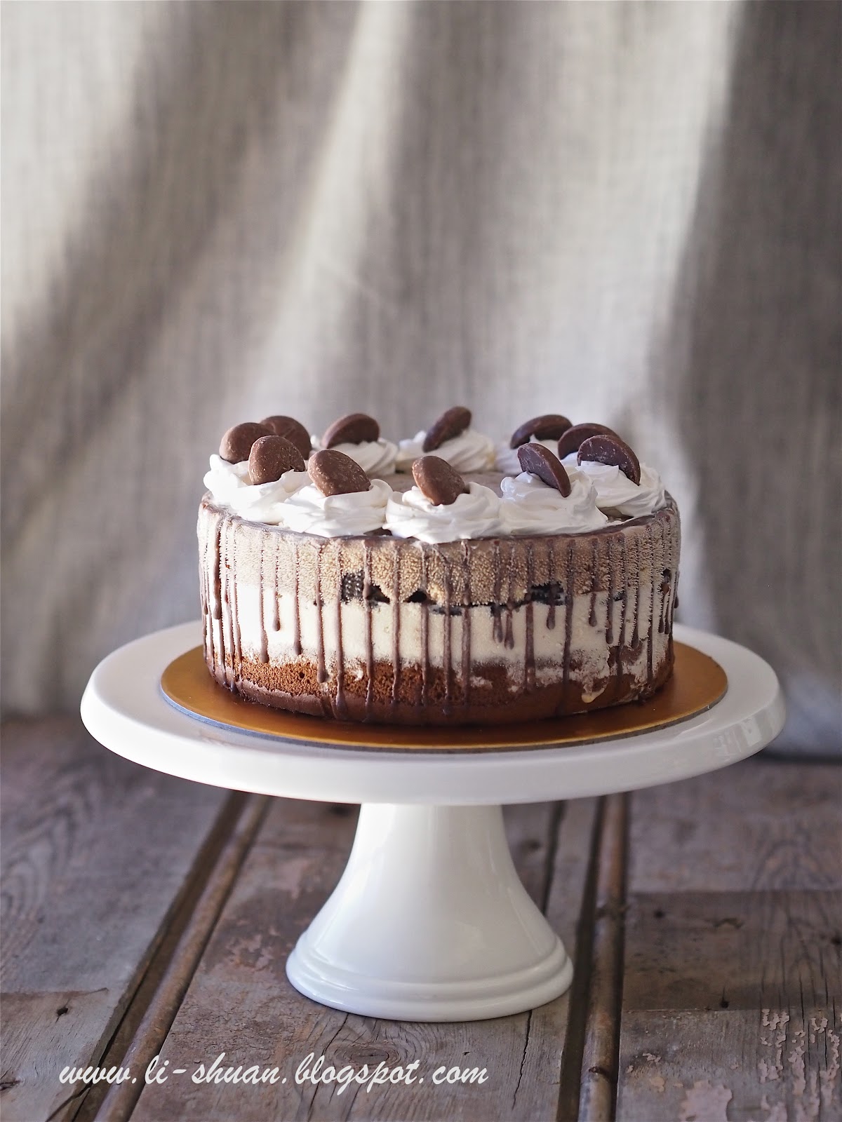 Helena's Kitchen Caramel Peanut Brittle & Chocolate Honey Nougat Ice