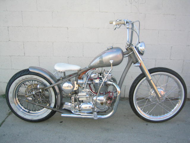triumph bobber usada