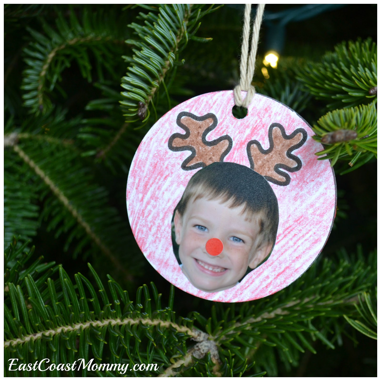 East Coast Mommy: Easy REINDEER Crafts (that kids will love)