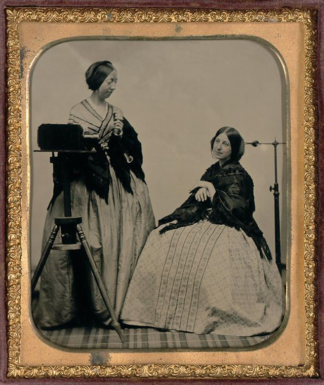 Pioneering Female Photographers: Interesting Portraits of Victorian