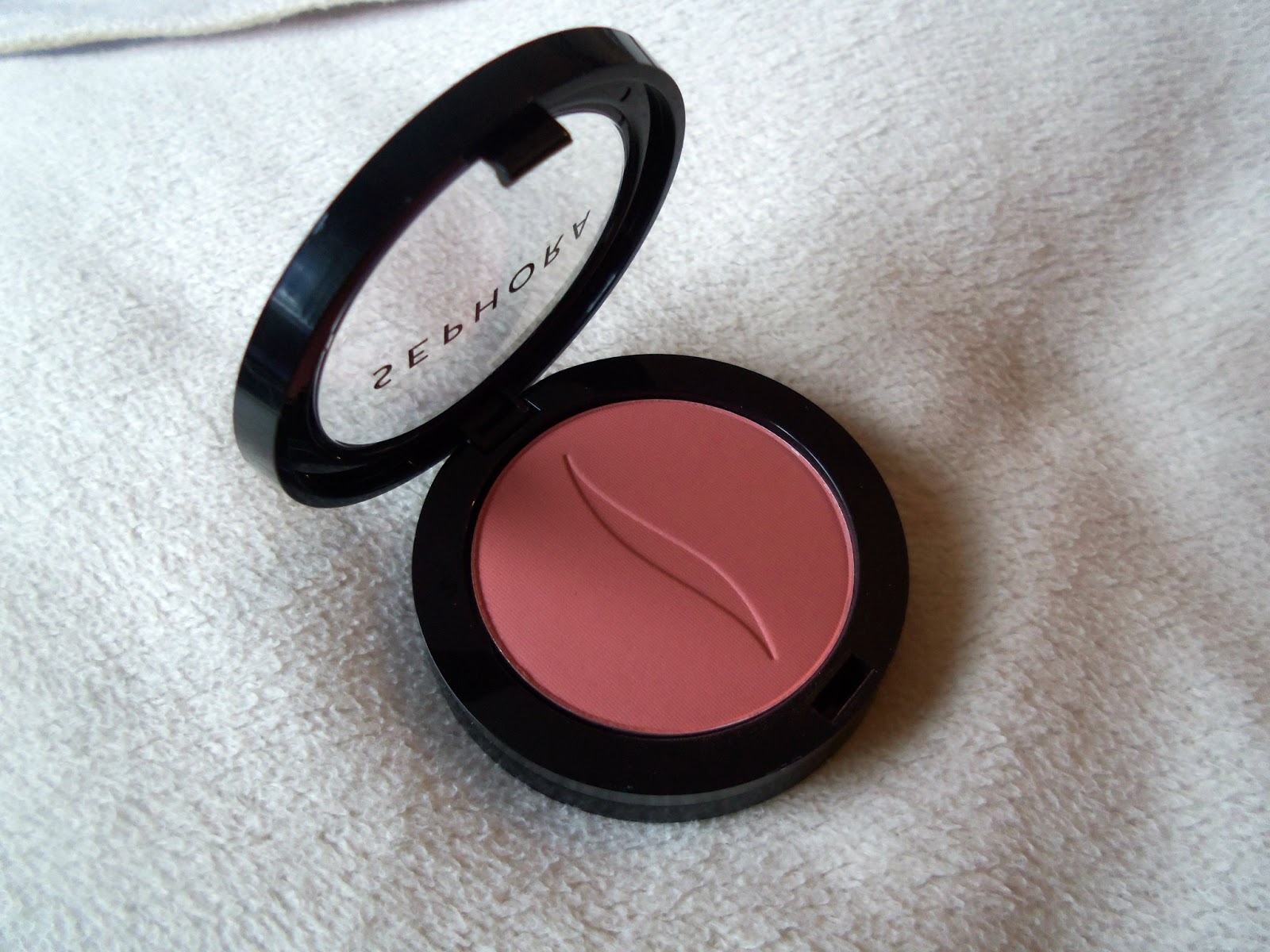 Sephora Blush Rose Glow Buttons and Bows X