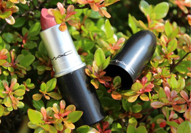 MAC Mehr Lipstick Review | The Girl Sunday