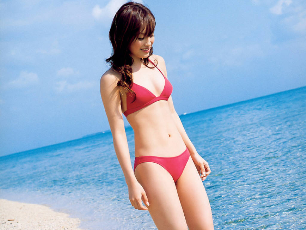 Hollywood Actress Ai Takahashi In Hot Bikini Photos The Hollywood Actress