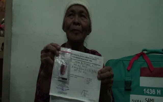 Nenek Tukang Pijat Ini Akhirnya Berangkat Haji